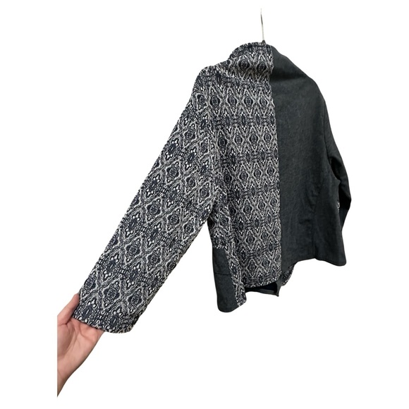 Unique Patchwork Blazer Jacket – Modern Artistic Style - Picture 4 of 12